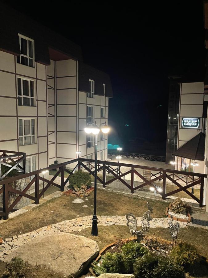 Kopaonik Apartmani U Kraljevim Cardacima , Car 27 I 6-13 Buitenkant foto